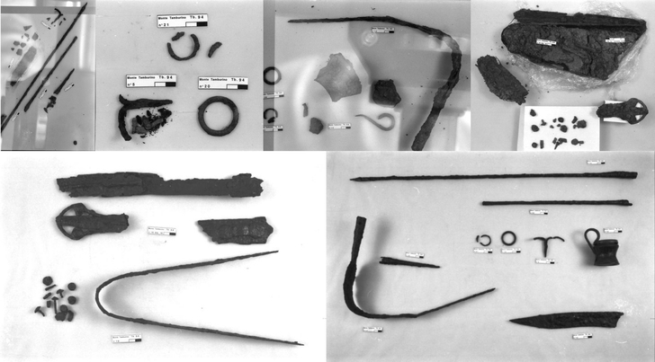 cimasa di candelabro in ferro, coltello in ferro, cuspide di pilum in ferro i due frammenti, tallone di lancia in ferro, puntale di giavellotto in ferro prima del restauro